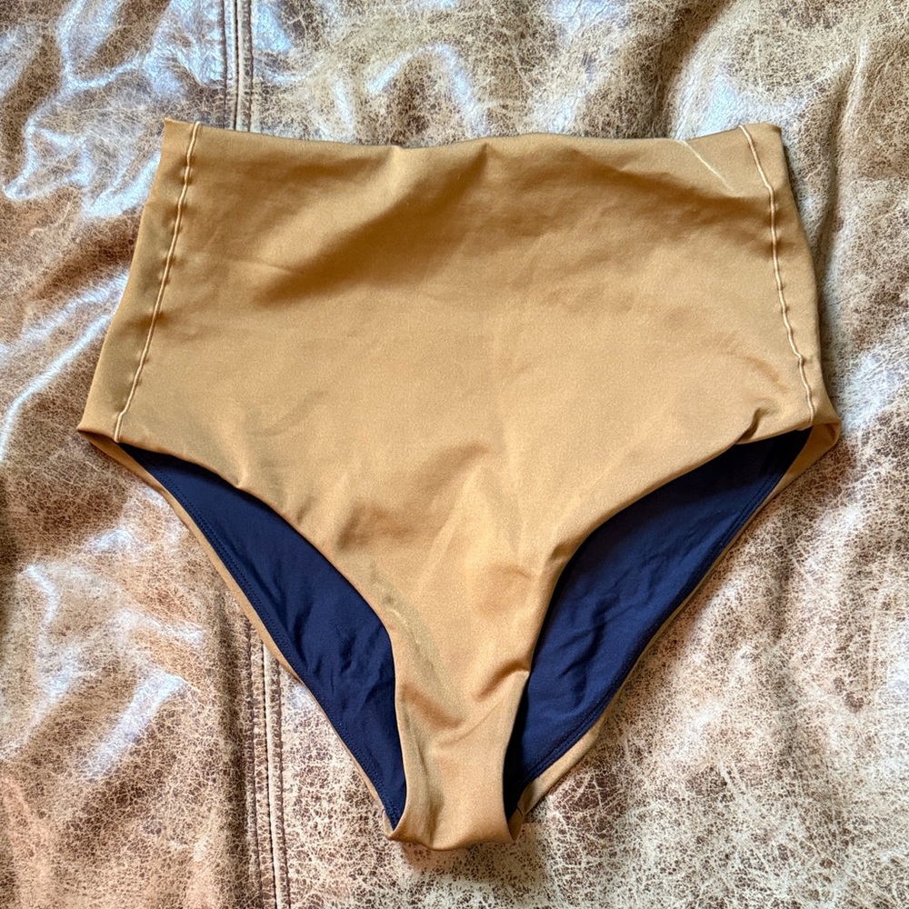 Left On Friday High-Waist Bikini Bottoms in Tan Lines